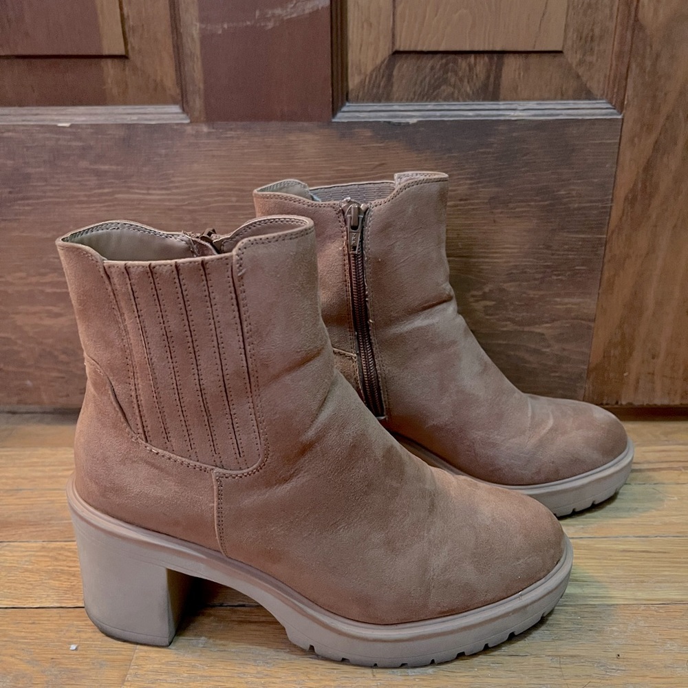 Camel Booties